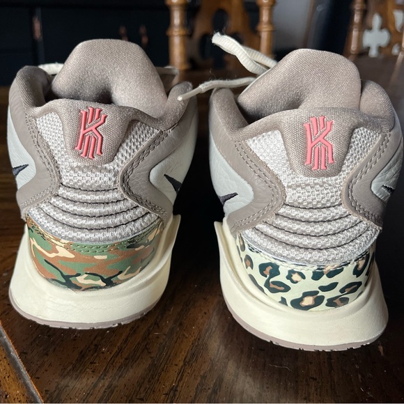 Nike Kyrie Infinity Leopard Camo - Picture 5 of 8